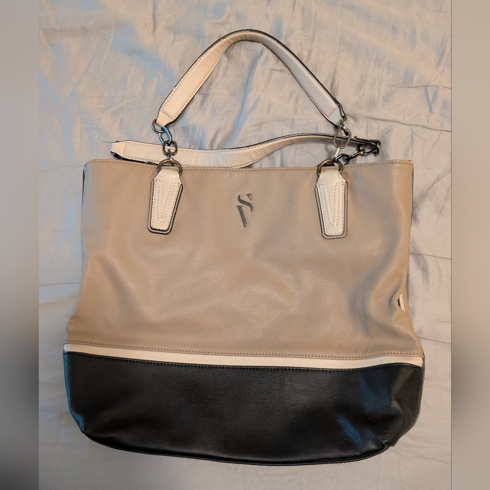 Simply Vera Leather Tote Bag